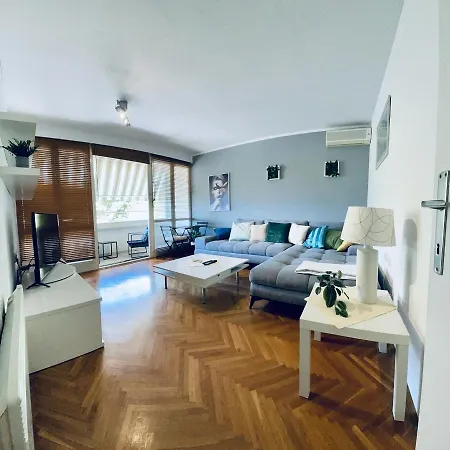 Mayami Apartment